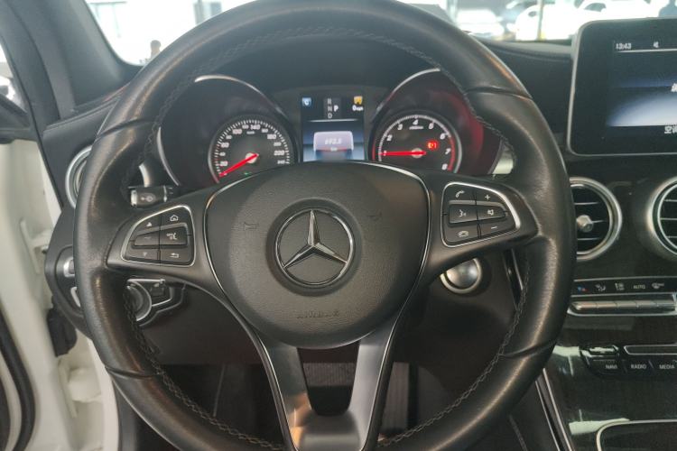 Used Mercedes-Benz GLC 2017 GLC 260 4MATIC Dynamic Edition Steering Wheel