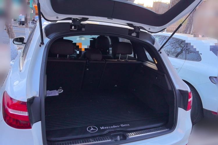 Used Mercedes-Benz GLC 2017 GLC 260 4MATIC Luxury Model Trunk
