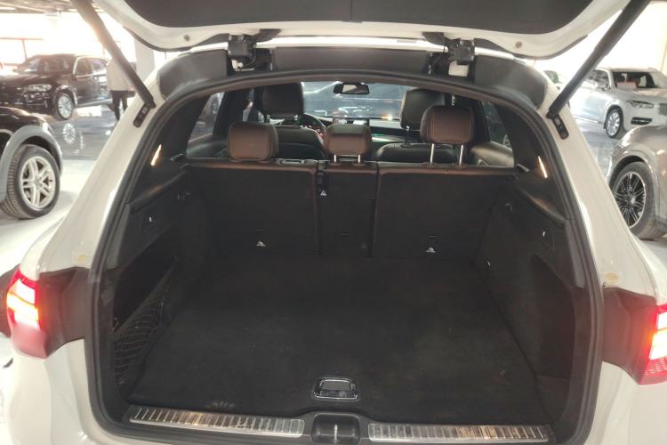 Used Mercedes-Benz GLC 2017 GLC 200 4MATIC Trunk