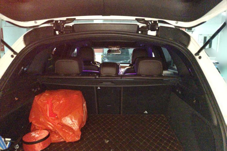 Used Mercedes-Benz GLC 2017 GLC 260 4MATIC Luxury Model Trunk