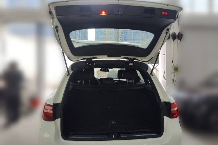 Used Mercedes-Benz GLC 2017 GLC 300 4MATIC Luxury Model Trunk