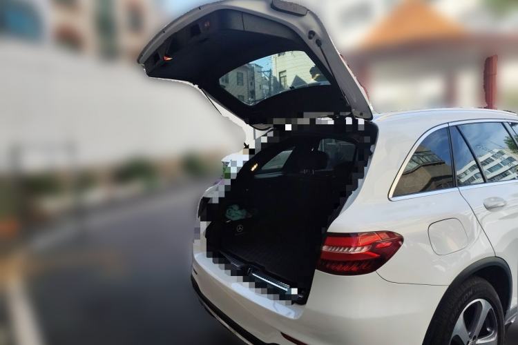 Used Mercedes-Benz GLC 2017 GLC 260 4MATIC Luxury Model Trunk
