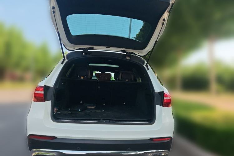 Used Mercedes-Benz GLC 2017 GLC 200 4MATIC Trunk