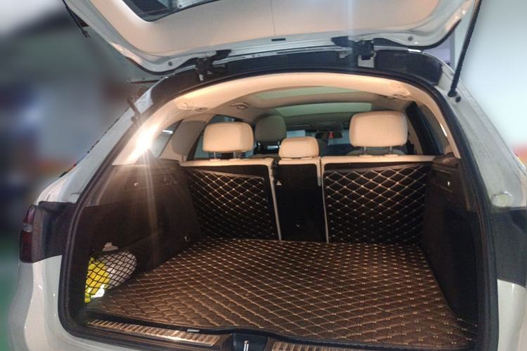 Used Mercedes-Benz GLC 2017 GLC 300 4MATIC Sport Edition Trunk