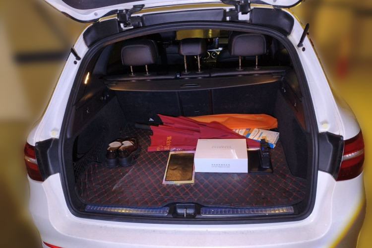 Used Mercedes-Benz GLC 2017 GLC 260 4MATIC Luxury Model Trunk