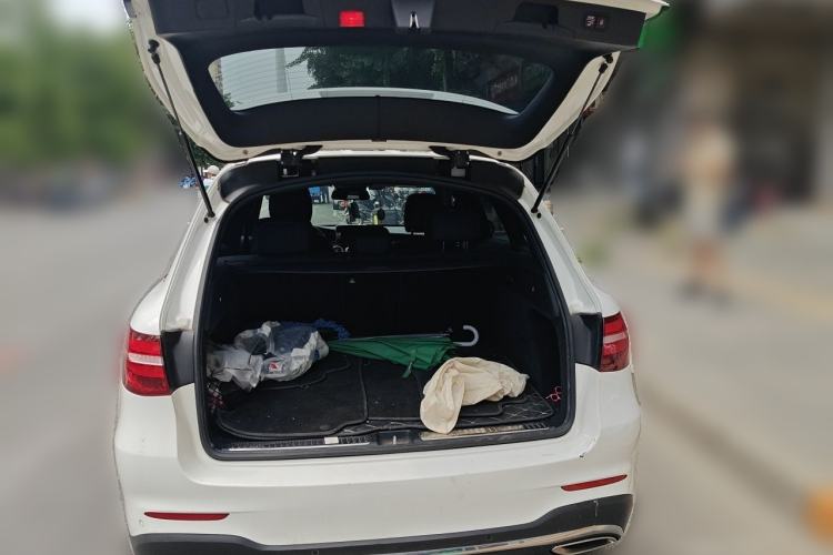 Used Mercedes-Benz GLC 2017 GLC 260 4MATIC Luxury Model Trunk