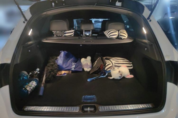 Used Mercedes-Benz GLC 2017 GLC 260 4MATIC Dynamic Edition Trunk