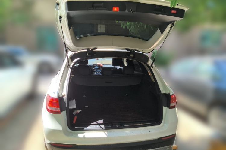 Used Mercedes-Benz GLC  Trunk