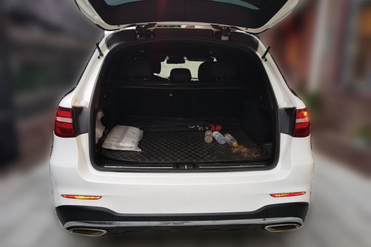 Used Mercedes-Benz GLC 2017 GLC 260 4MATIC Luxury Model Trunk