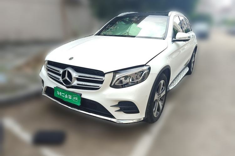 Used Mercedes-Benz GLC 2017 GLC 260 4MATIC Luxury Model Guazi used car, China used car export, Used car for sale, Used Mercedes-Benz cars, Cheapest cars for sale