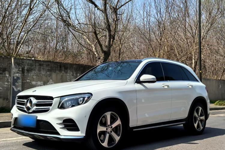 Used Mercedes-Benz GLC 2017 GLC 300 4MATIC Sport Edition Guazi used car, China used car export, Used car for sale, Used cars, Cheapest cars for sale