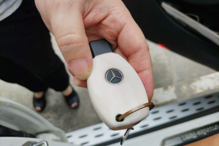 Used Mercedes-Benz GLC 2017 GLC 260 4MATIC Dynamic Edition Vehicle Key