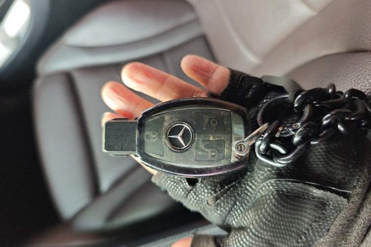 Used Mercedes-Benz GLC 2017 GLC 300 4MATIC Sport Edition Vehicle Key