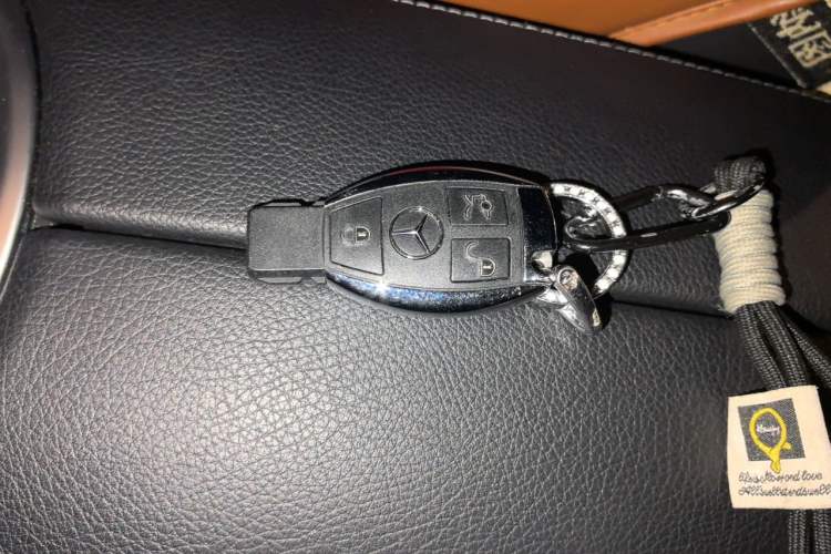 Used Mercedes-Benz GLC 2017 GLC 260 4MATIC Luxury Model Vehicle Key