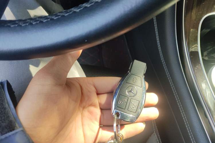 Used Mercedes-Benz GLC 2017 GLC 260 4MATIC Dynamic Edition Vehicle Key