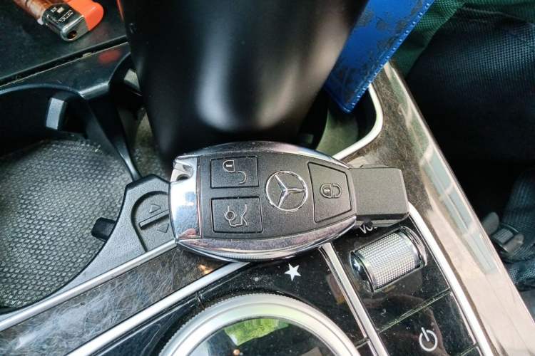 Used Mercedes-Benz GLC 2017 GLC 260 4MATIC Dynamic Edition Vehicle Key