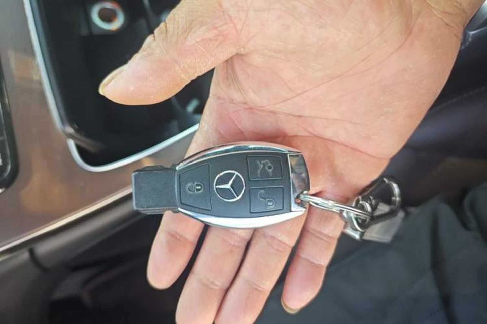 Used Mercedes-Benz GLC 2017 GLC 300 4MATIC Sport Edition Vehicle Key