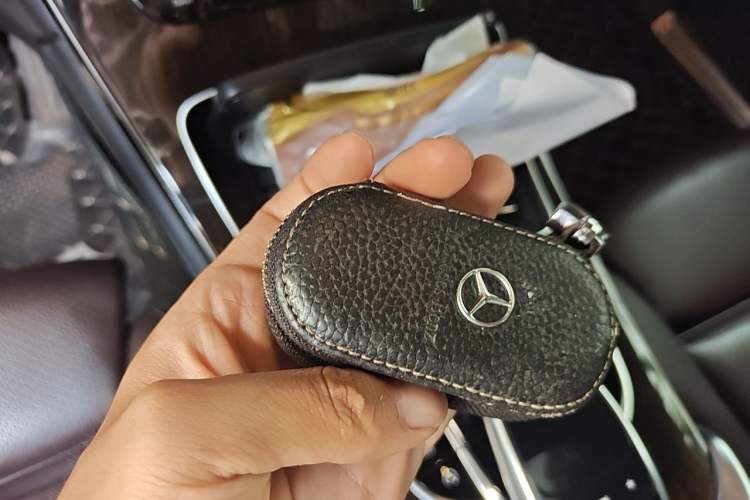 Used Mercedes-Benz GLC 2017 GLC 260 4MATIC Luxury Model Vehicle Key
