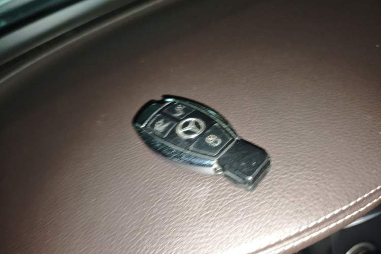 Used Mercedes-Benz GLC 2017 GLC 260 4MATIC Luxury Model Vehicle Key