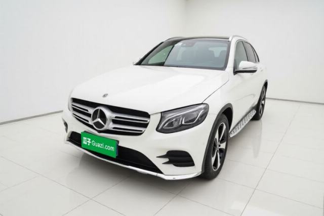 Ojetý Mercedes-Benz GLC 2017 GLC 260 4MATIC Dynamic Edition