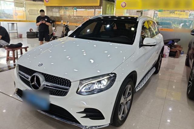 Used Mercedes-Benz GLC 2017 GLC 260 4MATIC Luxury Model