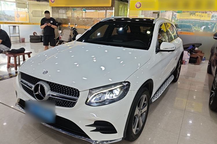Used Mercedes-Benz GLC 2017 GLC 260 4MATIC Luxury Model Guazi used car, China used car export, Used car for sale, Used Mercedes-Benz cars, Cheapest cars for sale