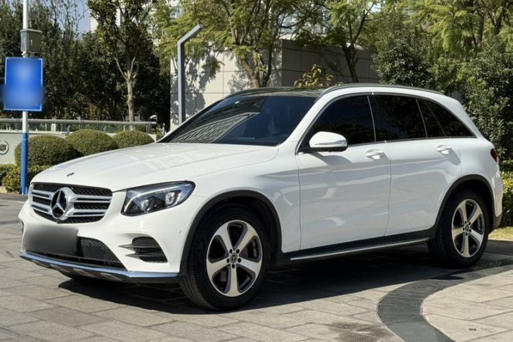 Used Mercedes-Benz GLC 2017 GLC 300 4MATIC Sport Edition Guazi used car, China used car export, Used car for sale, Used cars, Cheapest cars for sale