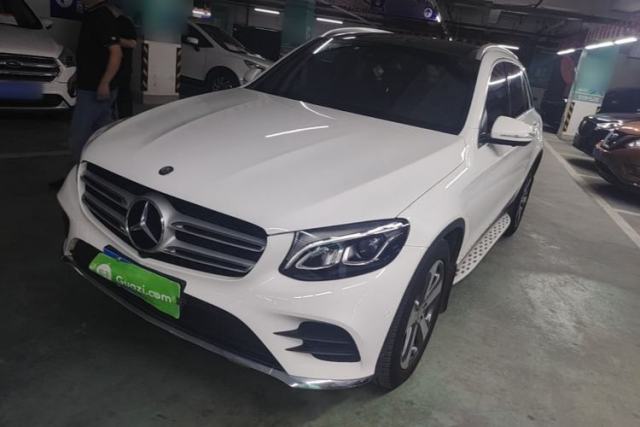 Used Mercedes-Benz GLC 2017 GLC 260 4MATIC Luxury Model