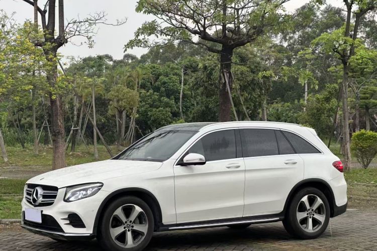 Used Mercedes-Benz GLC 2017 GLC 260 4MATIC Luxury Model Guazi used car, China used car export, Used car for sale, Used  cars, Cheapest cars for sale