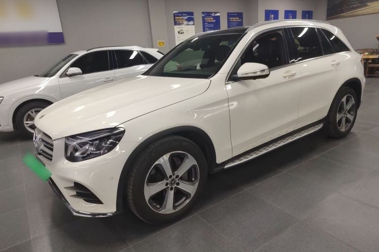 Used Mercedes-Benz GLC 2017 GLC 260 4MATIC Luxury Model Guazi used car, China used car export, Used car for sale, Used Mercedes-Benz cars, Cheapest cars for sale
