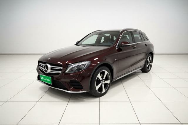 Used Mercedes-Benz GLC 2018 GLC 260 4MATIC Luxury Model