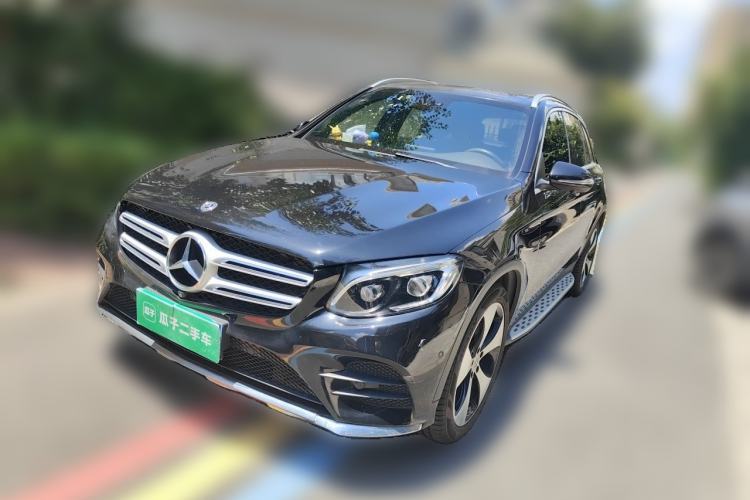 Używany Mercedes-Benz GLC 2018 GLC 300 4MATIC Sport Edition Guazi used car, China used car export, Used car for sale, Used cars, Cheapest cars for sale