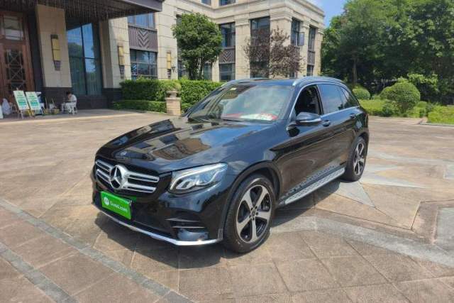 Mercedes-Benz GLC 2018 Facelift GLC 260 4MATIC Luxury Edition usado