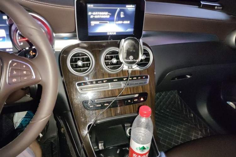 Used Mercedes-Benz GLC 2018 GLC 260 4MATIC Luxury Model Audio And AC Panel