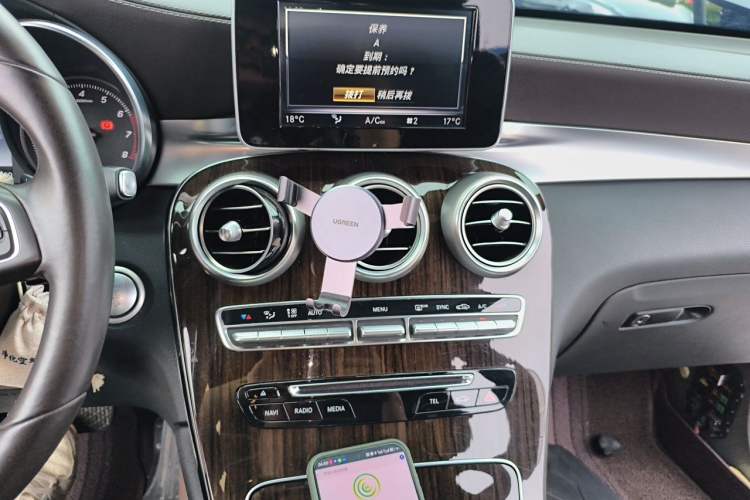 Used Mercedes-Benz GLC 2018 Facelift GLC 260 4MATIC Luxury Edition Audio And AC Panel