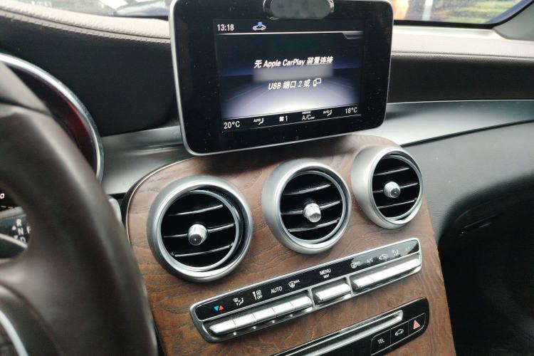 Used Mercedes-Benz GLC 2018 Refreshed GLC 300 4MATIC Dynamic Edition Audio And AC Panel
