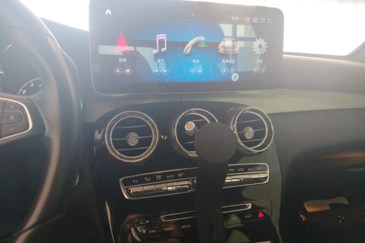 Used Mercedes-Benz GLC 2018 GLC 200 4MATIC Audio And AC Panel