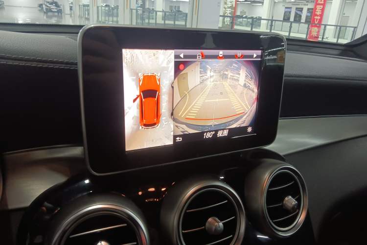 Used Mercedes-Benz GLC 2018 Facelift GLC 200 4MATIC Audio And AC Panel