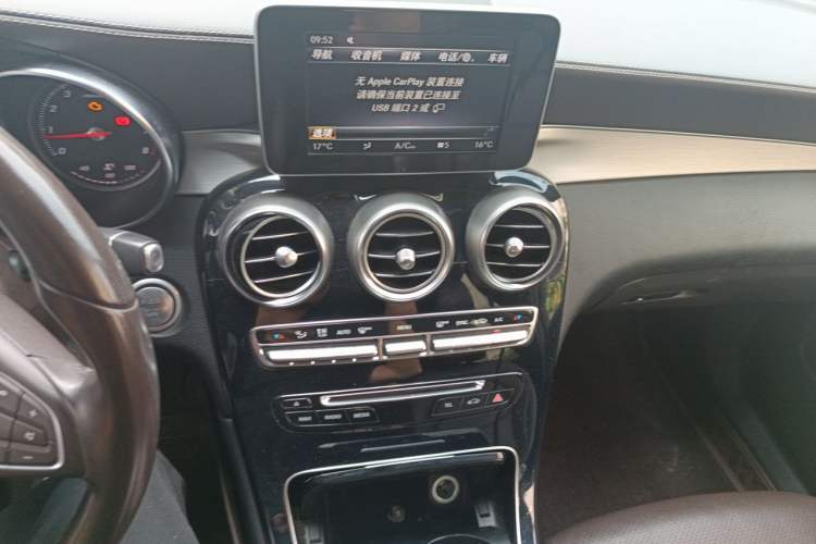 Used Mercedes-Benz GLC 2018 GLC 200 4MATIC Audio And AC Panel