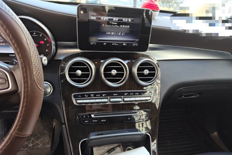 Used Mercedes-Benz GLC 2018 GLC 260 4MATIC Luxury Model Audio And AC Panel