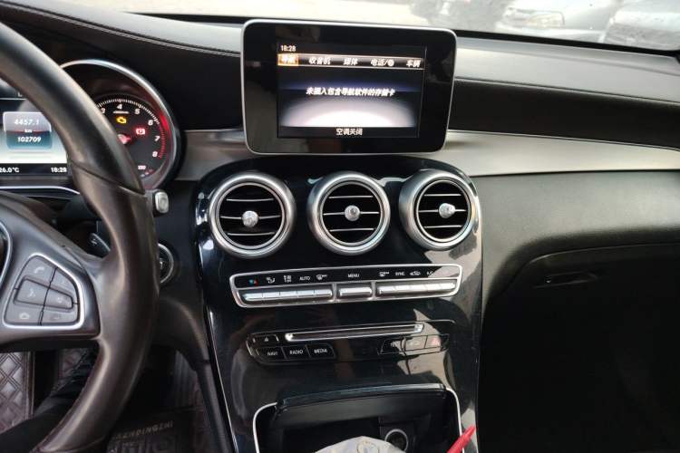 Used Mercedes-Benz GLC 2018 GLC 200 4MATIC Audio And AC Panel