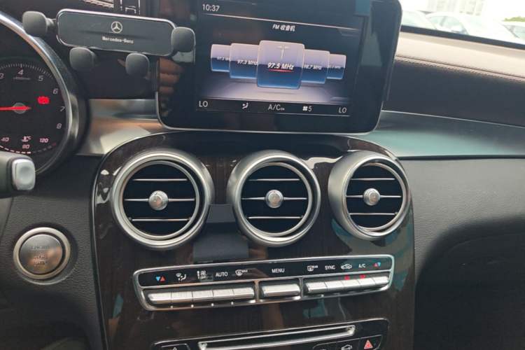 Used Mercedes-Benz GLC 2018 GLC 260 4MATIC Luxury Model Audio And AC Panel