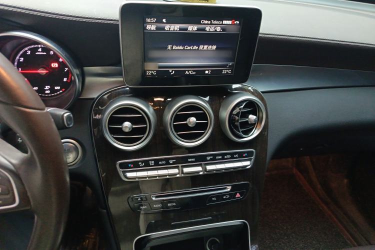 Used Mercedes-Benz GLC 2018 GLC 260 4MATIC Luxury Model Audio And AC Panel