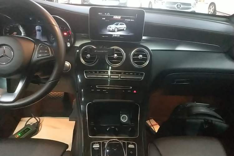 Used Mercedes-Benz GLC 2018 GLC 260 4MATIC Luxury Model Audio And AC Panel
