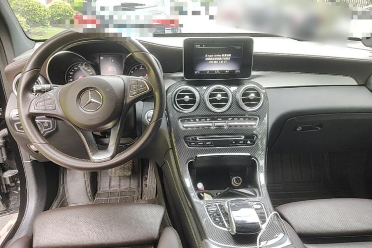 Used Mercedes-Benz GLC 2018 Facelift GLC 200 4MATIC Center Console