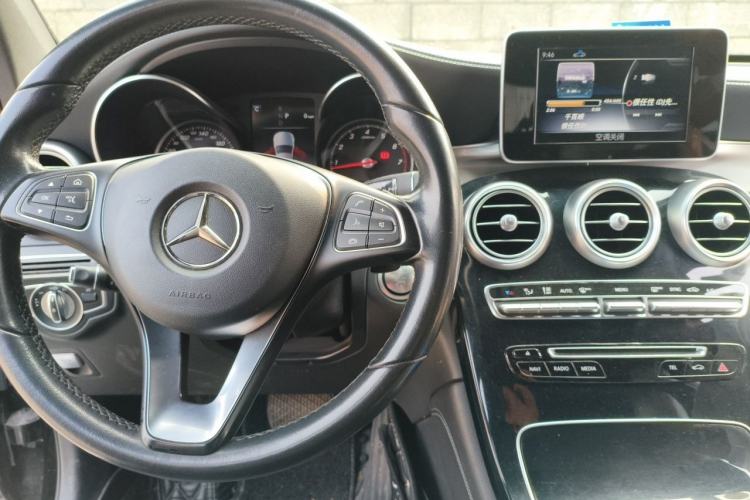 Used Mercedes-Benz GLC 2018 GLC 200 4MATIC Center Console