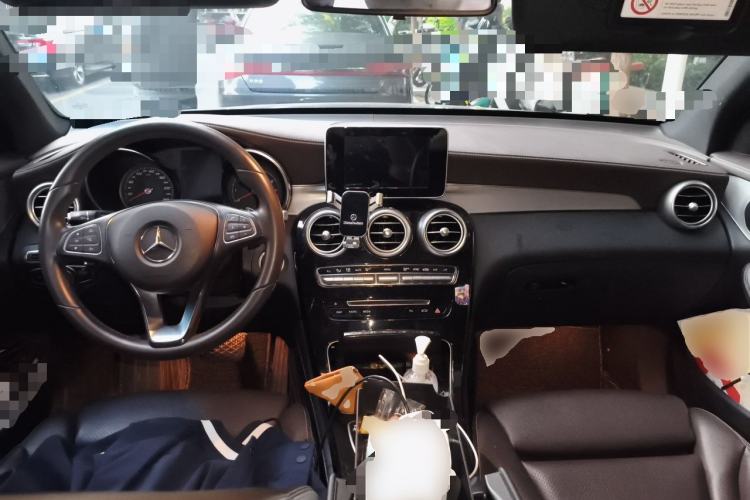 Used Mercedes-Benz GLC 2018 Facelift GLC 200 4MATIC Center Console