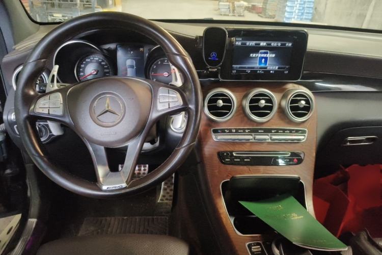 Used Mercedes-Benz GLC 2018 Facelift GLC 200 4MATIC Center Console