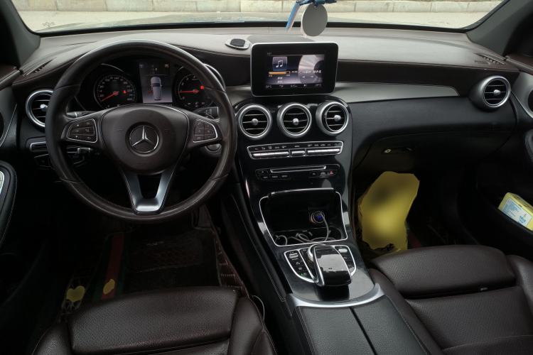 Used Mercedes-Benz GLC 2018 Facelift GLC 200 4MATIC Center Console