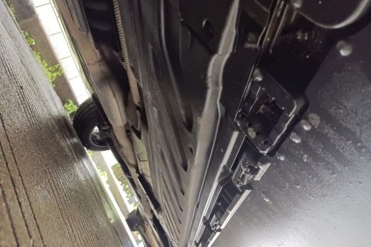 Used Mercedes-Benz GLC 2018 Refreshed GLC 300 4MATIC Dynamic Edition Chassis Front Left